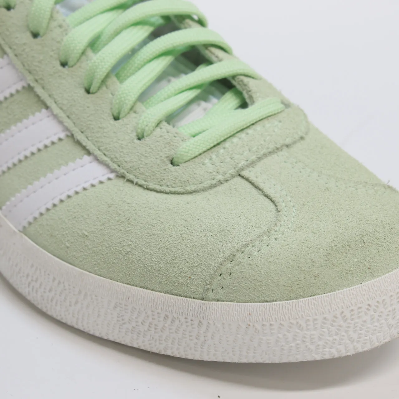 adidas Gazelle Semi Green Spark White Semi Green Spark Uk Size 4.5