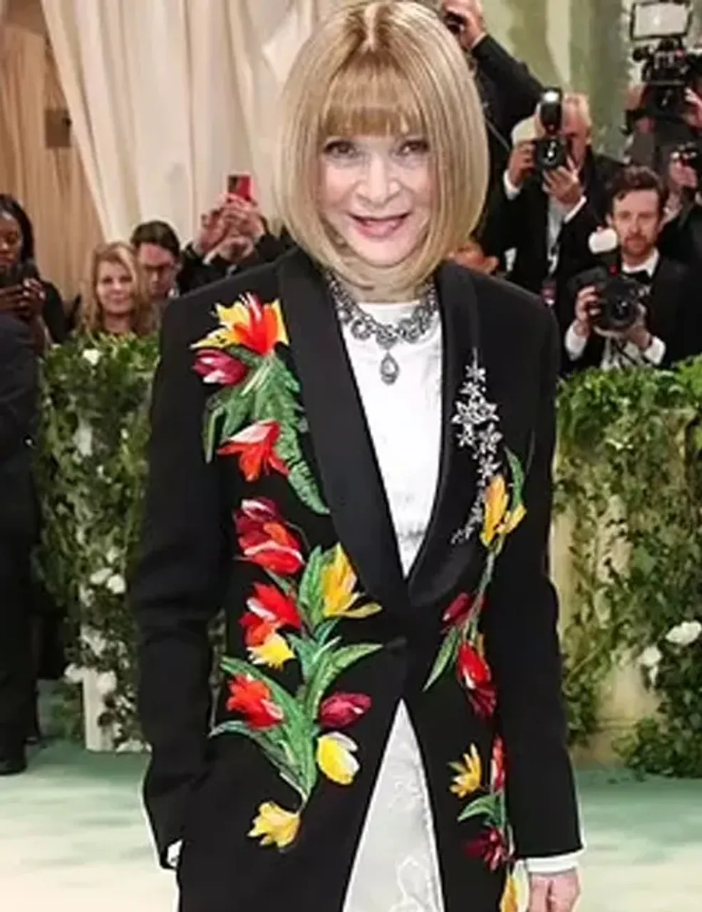 Anna Wintour Met Gala 2024 Coat