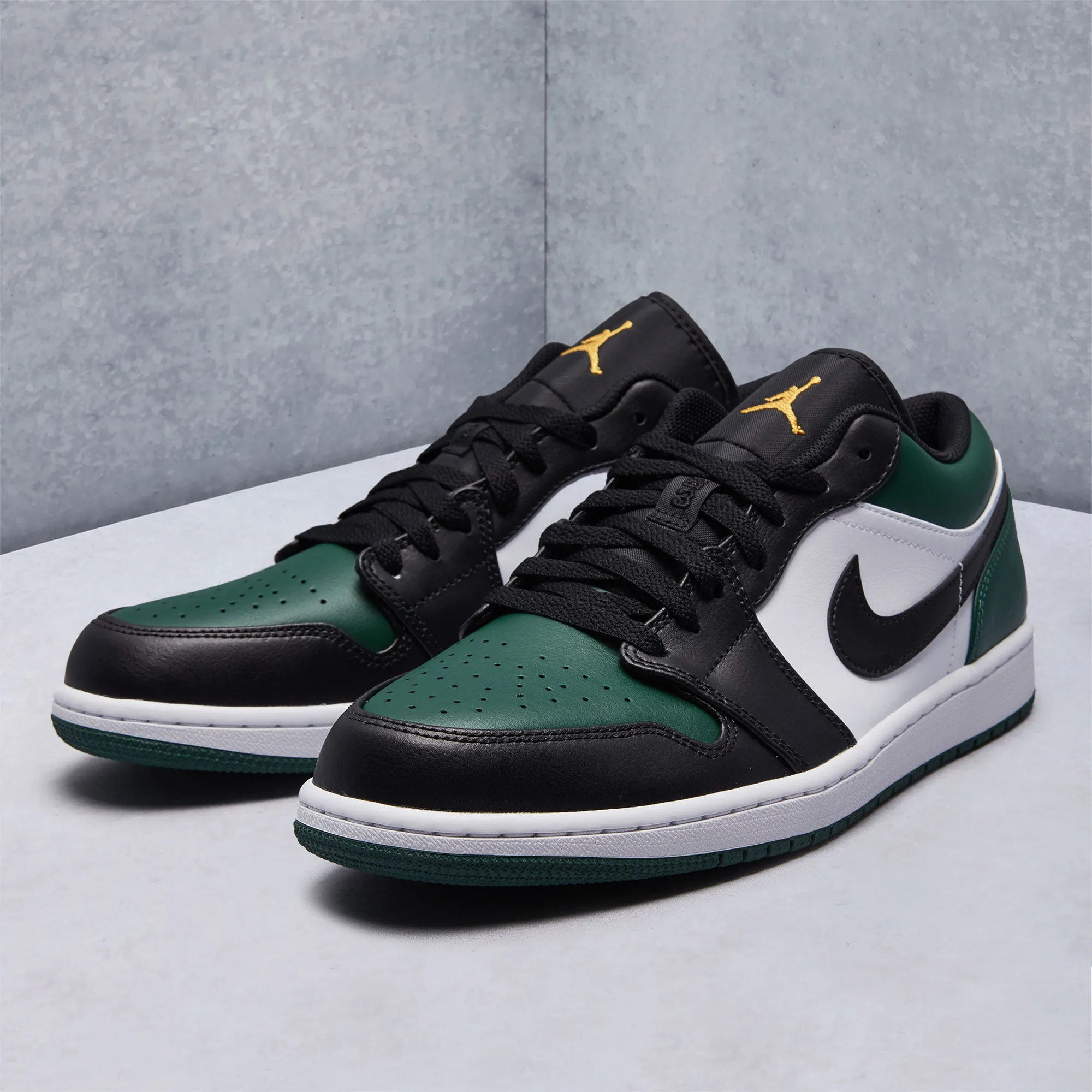 Jordan Air Jordan 1 Low Shoes