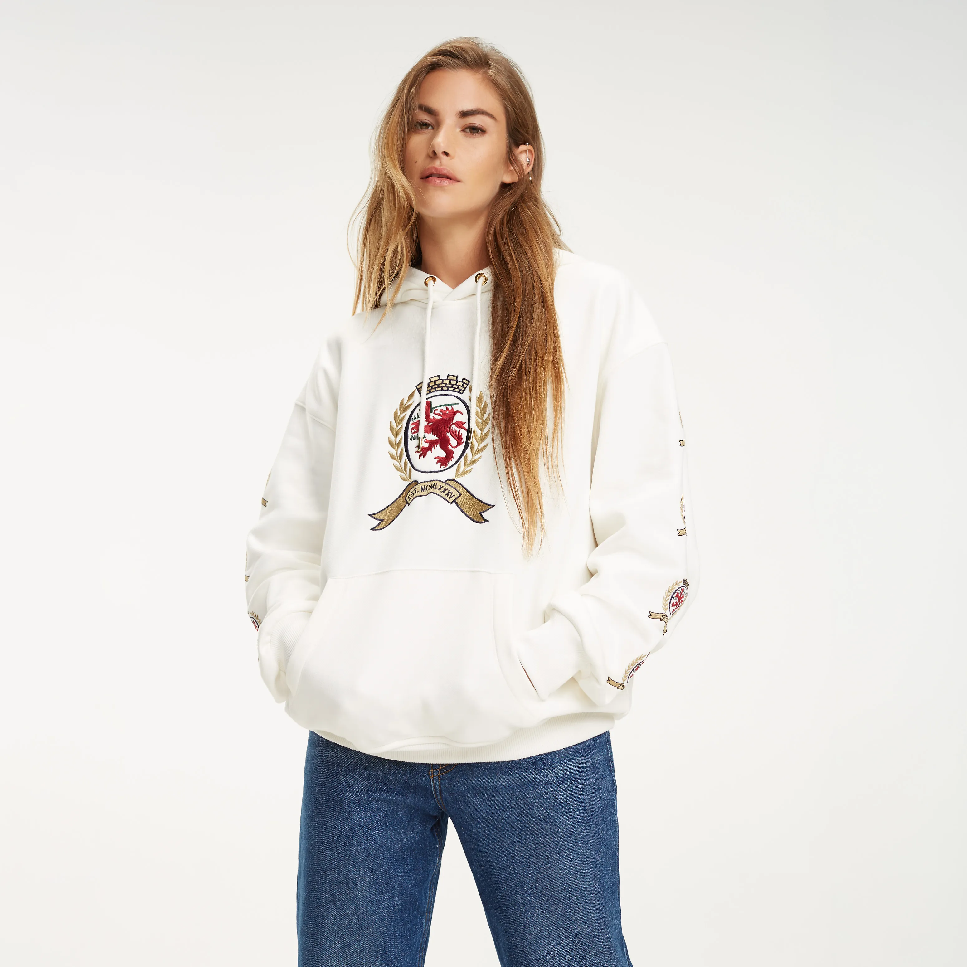 Red Repeat Crest Sleeve Hoody | Sweatshirts & Hoodies | Tommy Hilfiger