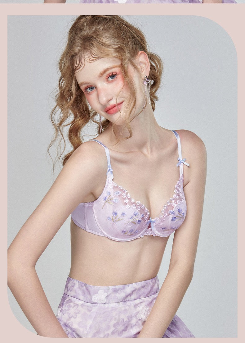 “Skincare” flower embroidery bra