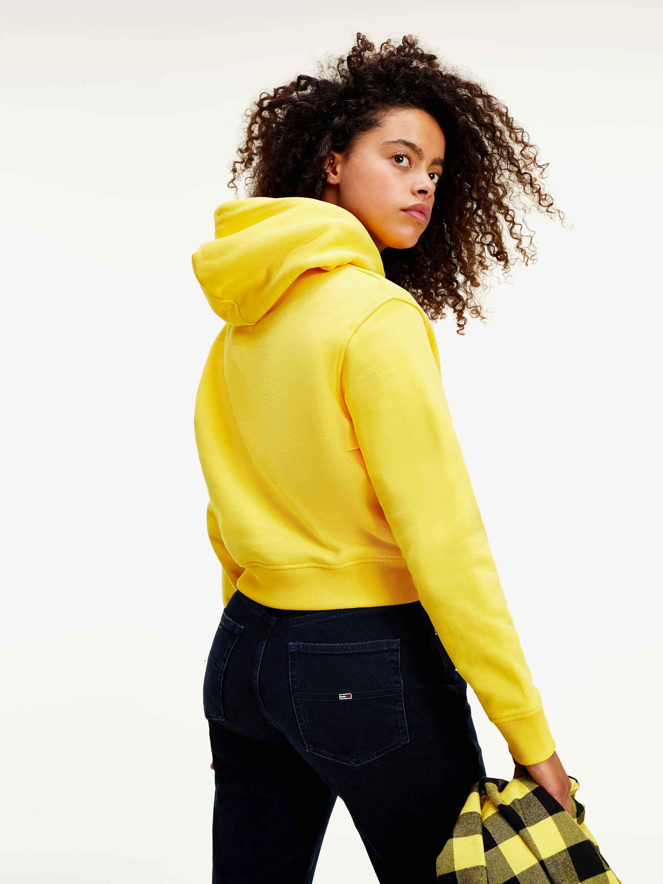 Tommy Badge Cropped Fit Hoody | Sweatshirts & Hoodies | Tommy Hilfiger