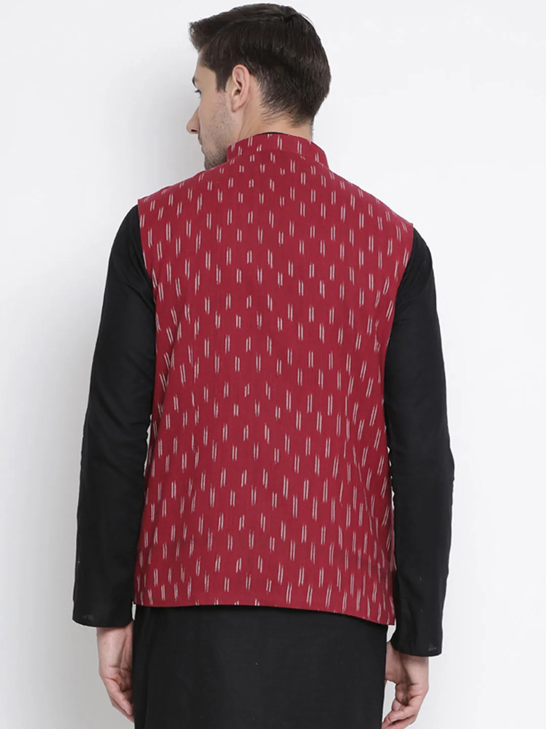 VASTRAMAY Men's Maroon Cotton Ethnic Jacket