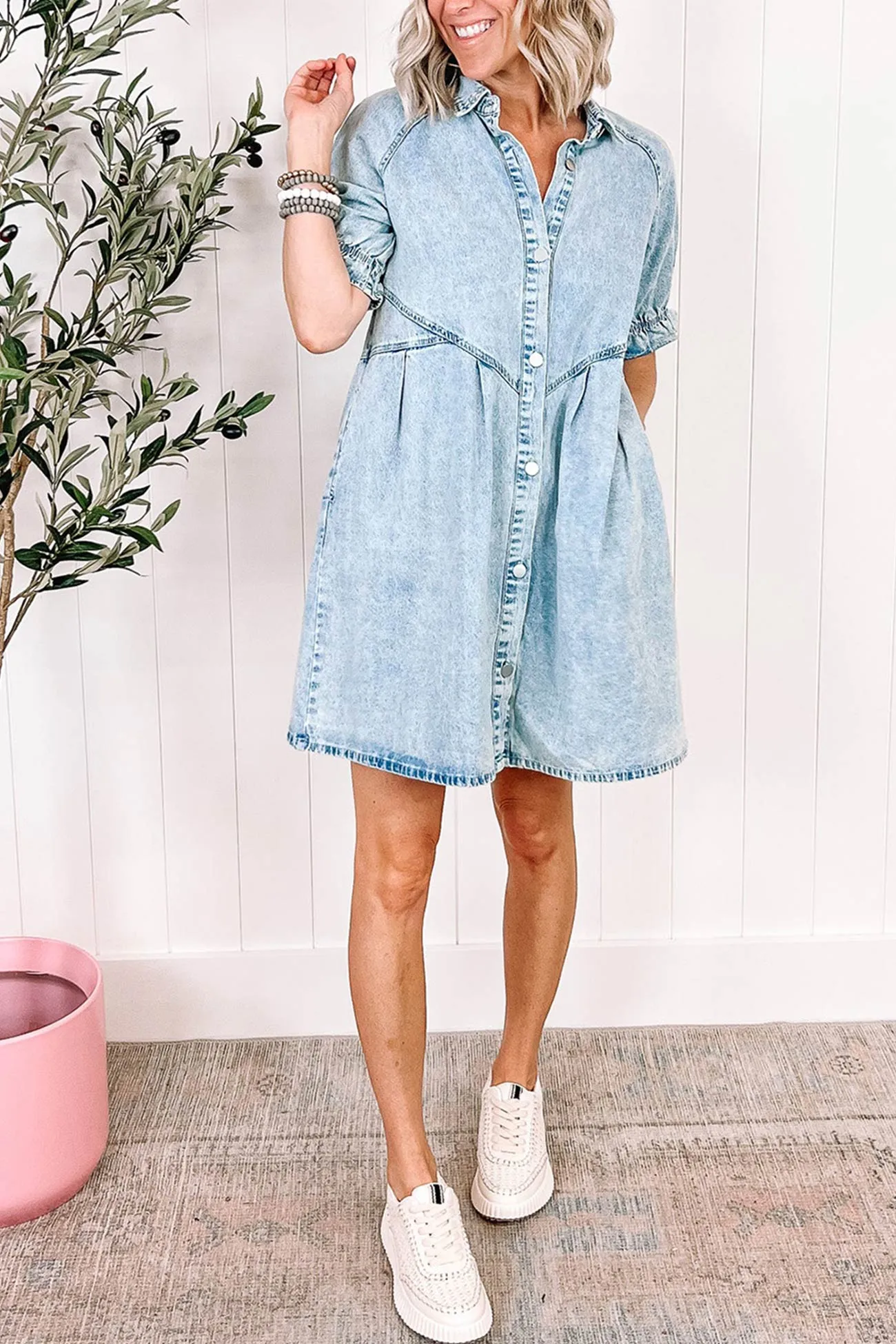 Wash Ruffled Single-breasted Denim Dress