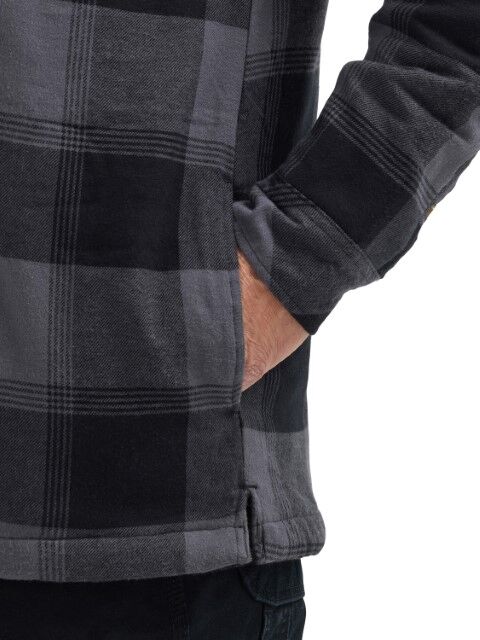 Wrangler Men's Riggs Workwear Relaxed Fit Flannel Hooded Jacket in Black Plaid